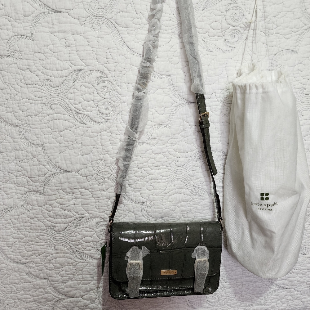 Kate Spade Purse - Picture 4 of 12